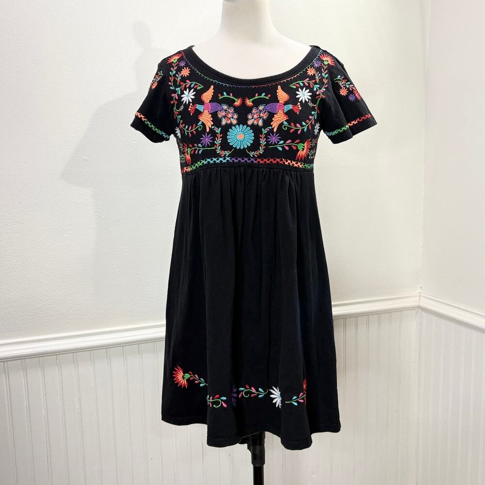 South Main Size M Dress Embroidered Mexican Folk Art Boho Vacation Resort Beachy